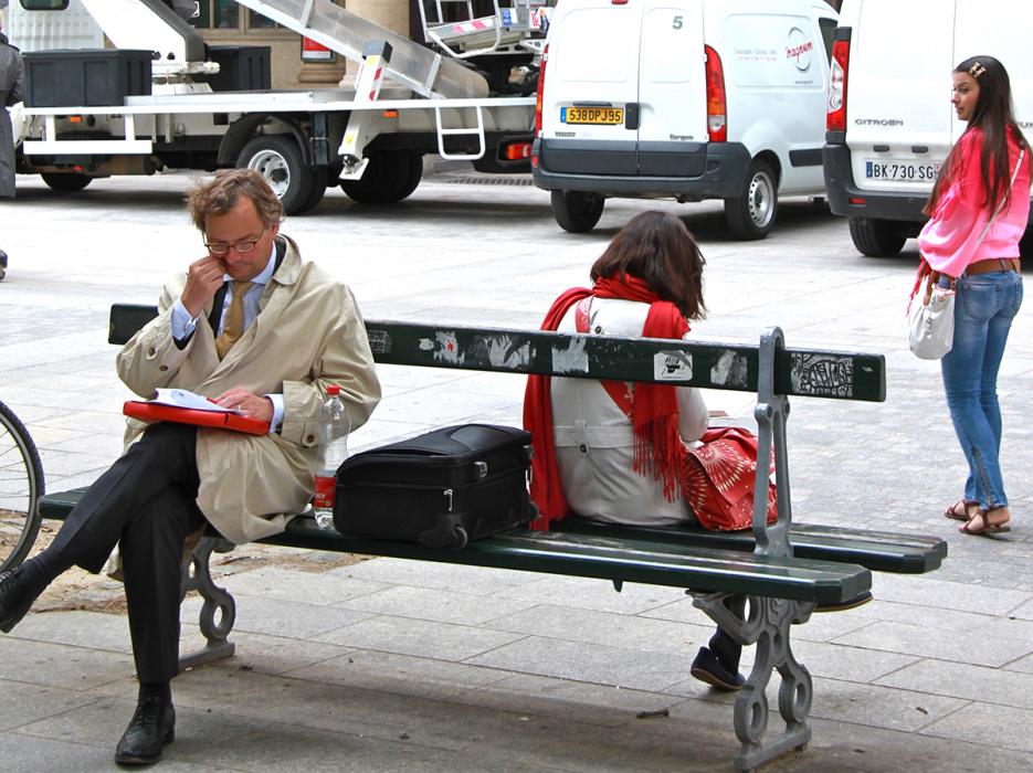 Repose in Red and White, Rue de l'Echelle, Paris, Rue de l'Echelle. Photograph by Dan Mangan